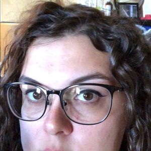 Meet your Posher, Jillian